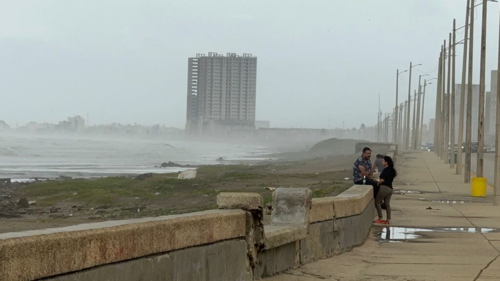 Sin afectaciones mayores en Coatzacoalcos por paso del FF 11