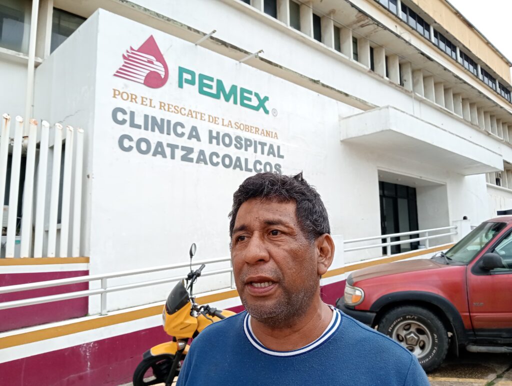 Angustia de petrolero jubilado; no llega la ambulancia por su esposa y se burlan de él en la línea 911