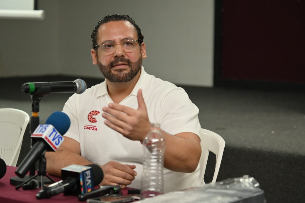 Anuncia Pedro Miguel Rosaldo histórica donación de 55 mil lentes para combatir el rezago visual en Coatzacoalcos